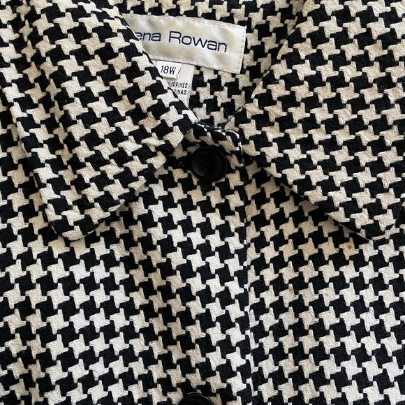 Women’s Rena Rowan black and white checked 18W jacket - Picture 3 of 6